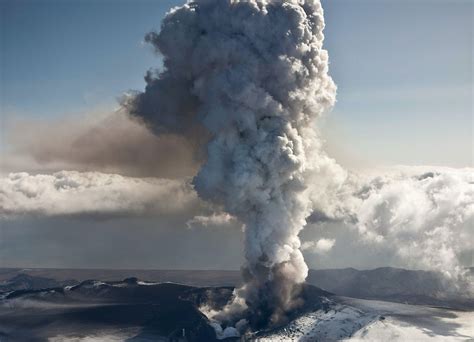 Vulcan island is an event island which opens during the summer. Islandsk vulkan satte verden i stå | Illvid.dk