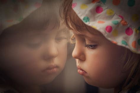Kids & Grief: 5 Ways to Help a Grieving Child Express Their Feelings 