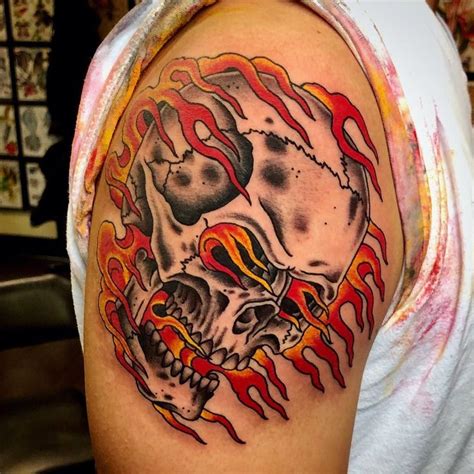 Aggregate 67 Skull And Flames Tattoo Latest In Cdgdbentre