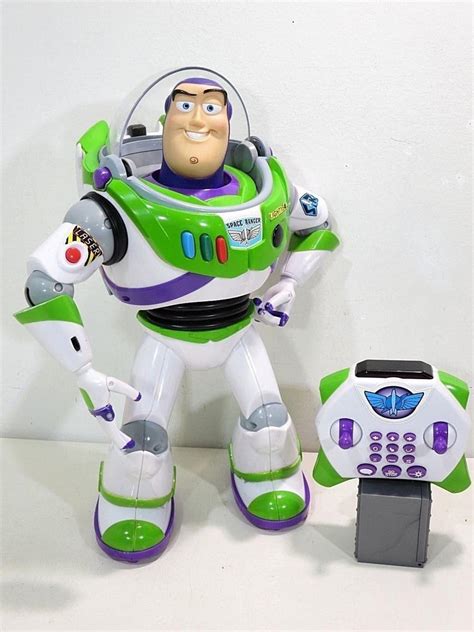 Toy Story 3 Buzz Lightyear Ultimate Voice Command 16in Robot Rc Remote