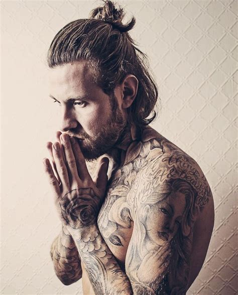 Awesome Eye Catching Men S Ponytail Hairstyles Be Different Check More At