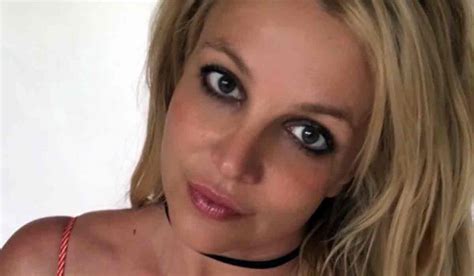 Ela completou anos Veja como está atualmente a cantora Britney Spears Online Séries