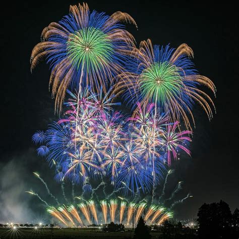 Spectacular Shots Of Japanese Summer Fireworks Boing Boing