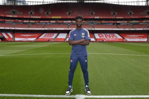 Bukayo started his journey with arsenal' hale end academy and just at 17, he was offered a professional contract by the. Bukayo Saka - A5uu3 Bld6excm - Arsenal page) and ...