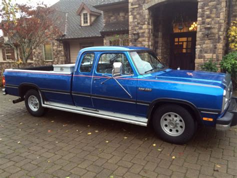 1993 Dodge Ram D250 Club Cab 12valve Cummins Diesel First Gen Only 78k