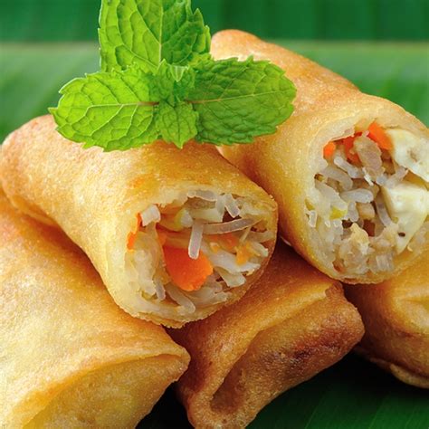 Tender marinated pork wrapped up with crisp garden vegetables and topped with a spicy sriracha sauce. Fried Spring Rolls Recipe