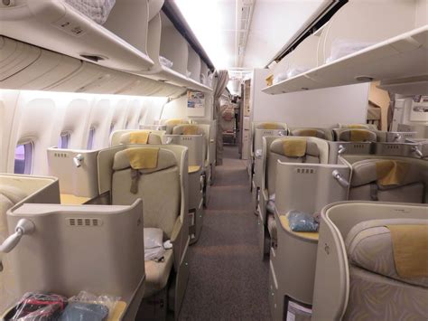 Review Asiana Business Class Boeing 777 200lr