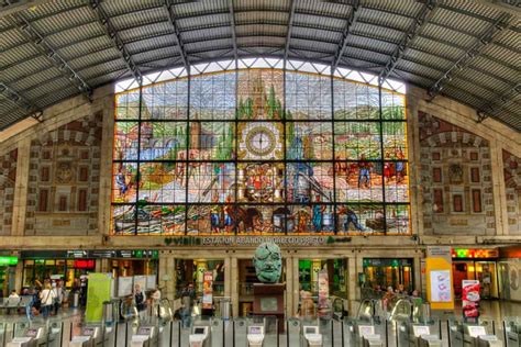 Estación De Tren Bilbao Abando Indalecio Prieto Como Llegar Teléfonos Y Servicios Blog