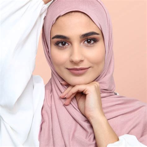 The Right Hijab Style For Your Face Shape The Nevermind Blog