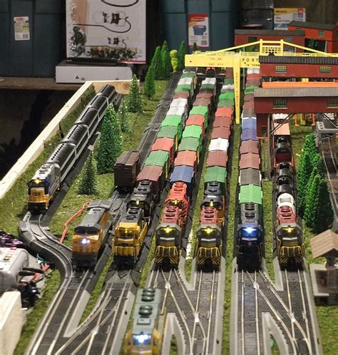 Railyard Toy Train Layouts Ho Scale Train Layout Model Train Layouts