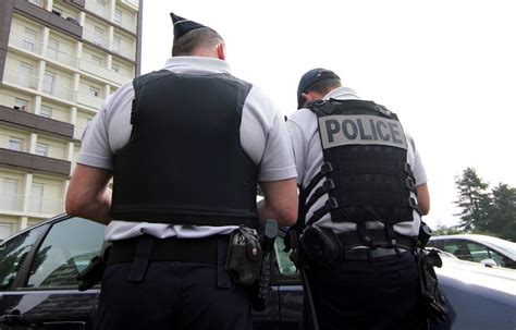 Morbihan La Police Tire Sur Un V Hicule Apr S Un Refus Dobtemp Rer