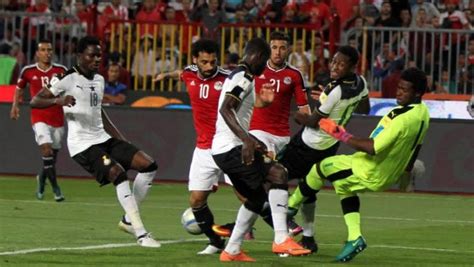 لتقديم موعد نهائي دوري أبطال أفريقيا في ظل تواجد 5 لاعبين من كايرز تيشفز. كثير جدا خزانة الثياب مقدما القنا ة النا قله مباراة مصر ...
