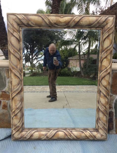43 People Selling Mirrors Pictures