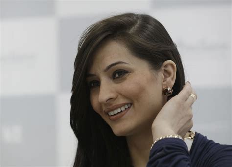 Afghan Actress Urges Afghan Women To Keep Working Lifestyles