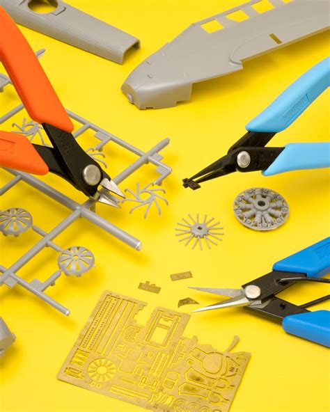 Xurons Plastic Modeler Tool Kit Precisely Cuts And Handles Tiny Pieces