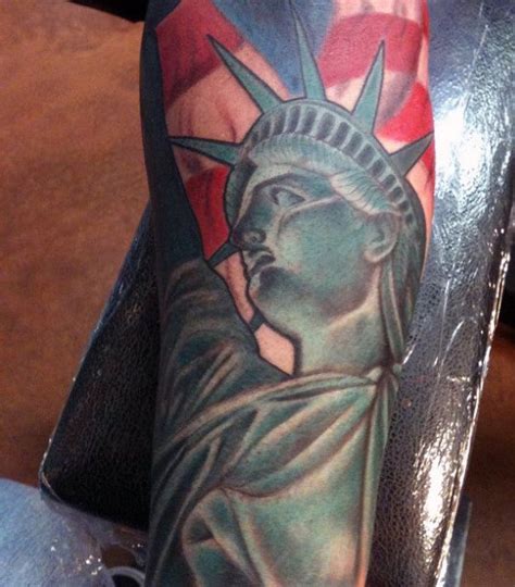 unique statue  liberty tattoos  meanings  guys parryzcom