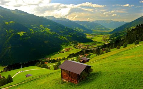 Landscape Natural Beautiful Mountain Scenery House Green