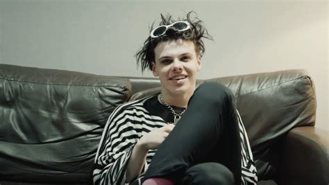 Yungblud Shares A Glimpse Of Life On The Road In New Mini Documentary