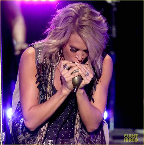Carrie Underwood And Sam Hunt Rock Cma Music Festival 2016 Photo 3679746