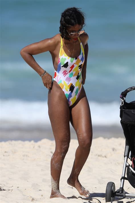 Naked Kelly Rowland Added 07192016 By Bot