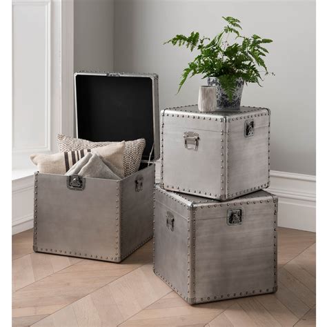 Different sets include different items, but most include dinner plates, salad plates, and soup bowls, and some include mugs as well. Set Of 3 Storage Trunks | Storage Trunks | Storage boxes
