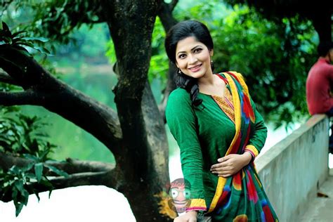 Bangladeshi Actress Azmeri Haque Badhon