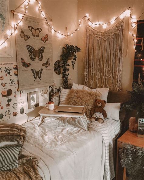 college dorm room decorating she holds dearly bedroom makeover room inspiration bedroom