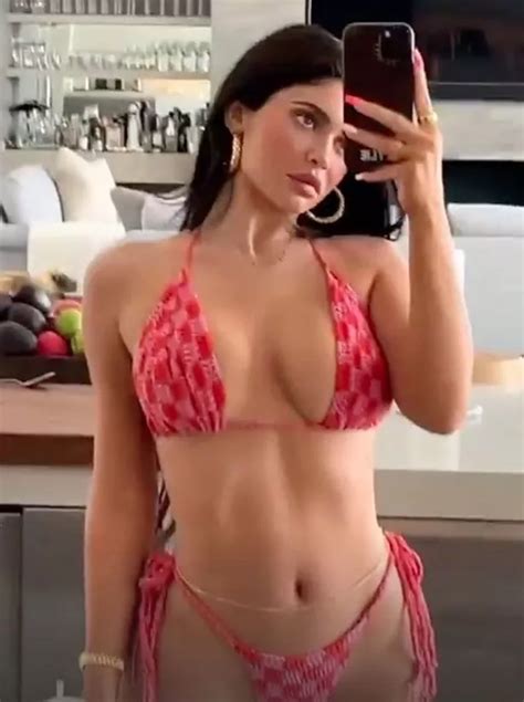 Kylie Jenner Flashes Cleavage In Tiny String Bikini In Racy Do Not