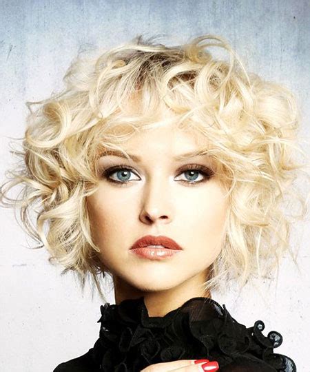 Platinum highlights on blonde hair is the perfect solution if you don't want to dye your whole head platinum blonde. 20 Short Curly Blonde Hairstyles | Short Hairstyles ...