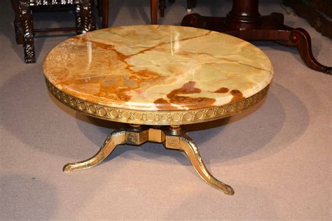Enter your email address to receive alerts when we have new listings available for onyx coffee table for sale. Vintage French Ormolu & Onyx Coffee Table