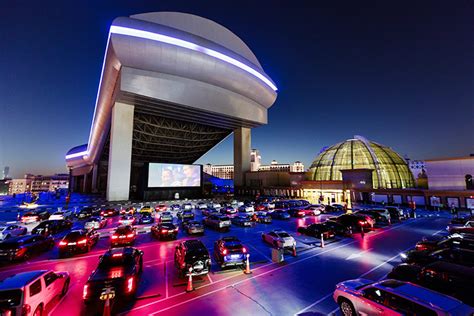 Video Feel The Drive In Cinema Experience On The Mall Of The Emirates