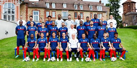 De L équipe De France De Football - Foot : voici la photo officielle de l'équipe de France pour l'Euro 2020