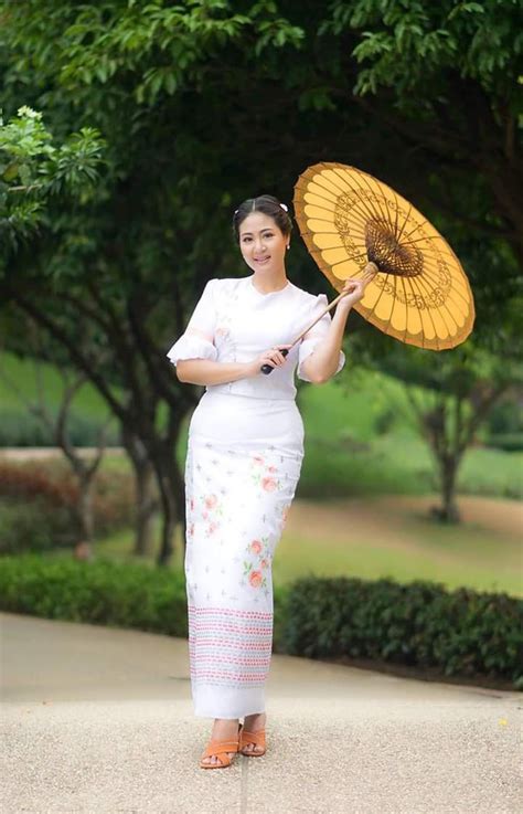 Shwe Poe Eain Beautiful Asian Women Myanmar Women Asian Beauty