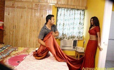 Archana Sharma Very Hot Bed Stills In Shanthi Movie Actress Album