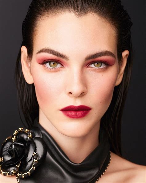 Vittoria Ceretti Enchants In Chanel Makeup Fall 2020 Campaign 15