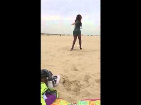 Bailando En La Playa YouTube