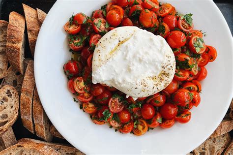 Burrata Seems To Be Everywhere This Summer And We Are All For It Theres Nothing That Will