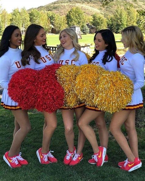 Usc Song Girls Cheerleaders Cheerleading Sexy Cheerleaders Hot Cheerleaders