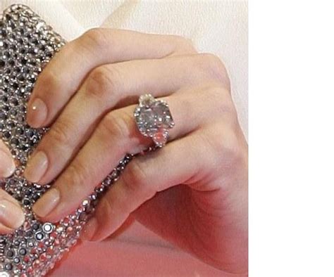 Jennifer Lopez Memorable Engagement Rings Fully Engaged Official