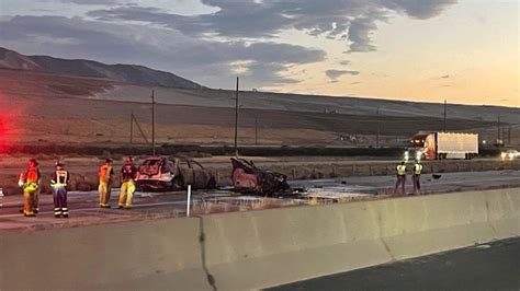 1 Dead Wb I 80 Shut Down After Car Crossed Into Oncoming Traffic