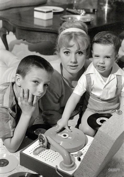 Shirley Jones And Her Sons David And Shaun Cassidy 1961 David Cassidy Shirley Jones