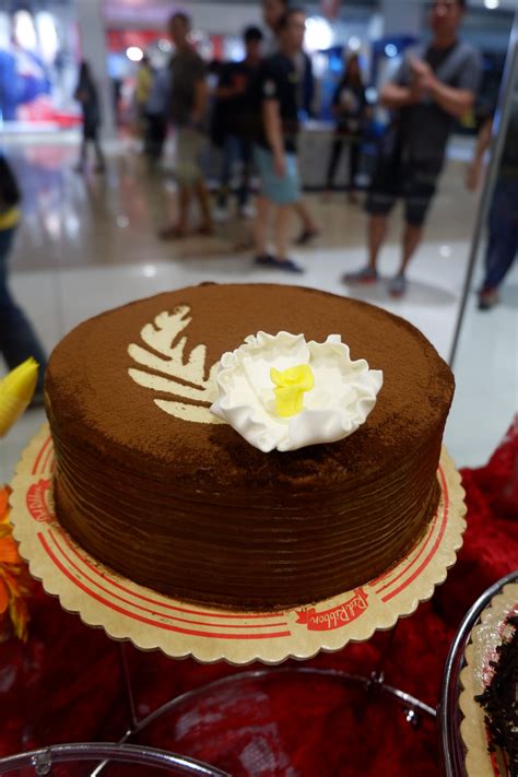 Possible to send to selected nearby provinces only if its not peak season like valentines, christmas, and mothers day; Red Ribbon wraps up successful Cake Creations Buffet Bar ...