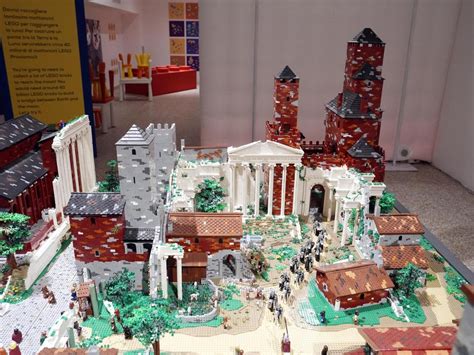 La Grande Storia Ricostruita Con I Lego Al Museo Della Permanente A
