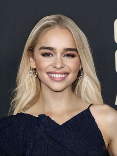 Emilia Clarkedaenerys Targaryen Edit Targaryen Hair Blonde Celebrities Hair Styles