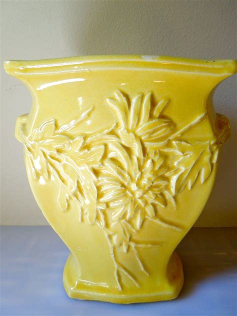 Mccoy Yellow Chrysanthemum Vase Yellow Pottery Vintage Pottery Hull