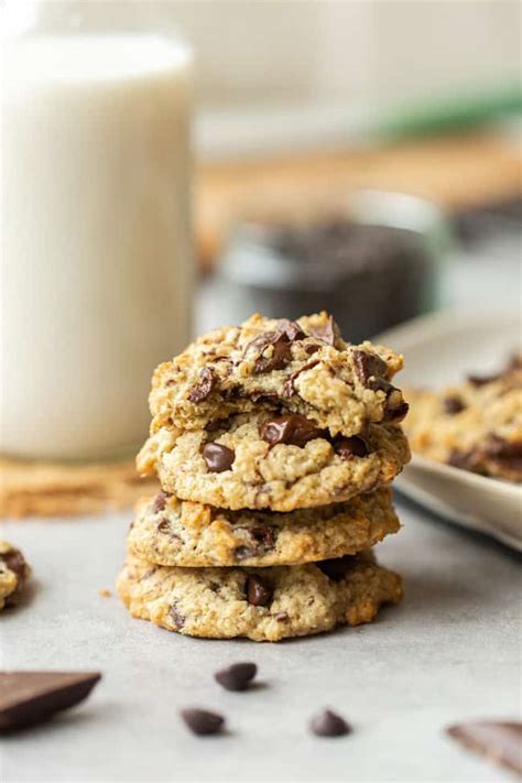 Oatmeal raisin cookies have always been my absolute favorite kind of cookie. Healthy Oatmeal Cookies (Vegan!) - A Saucy Kitchen
