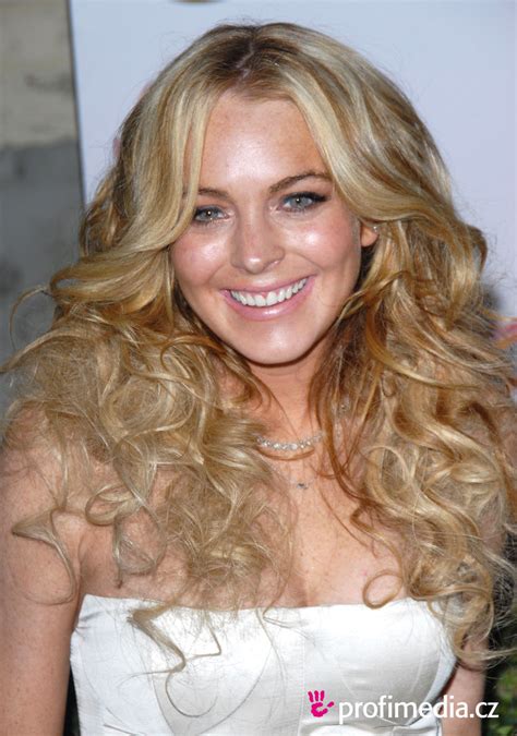 Lindsay Lohan Hairstyle Easyhairstyler