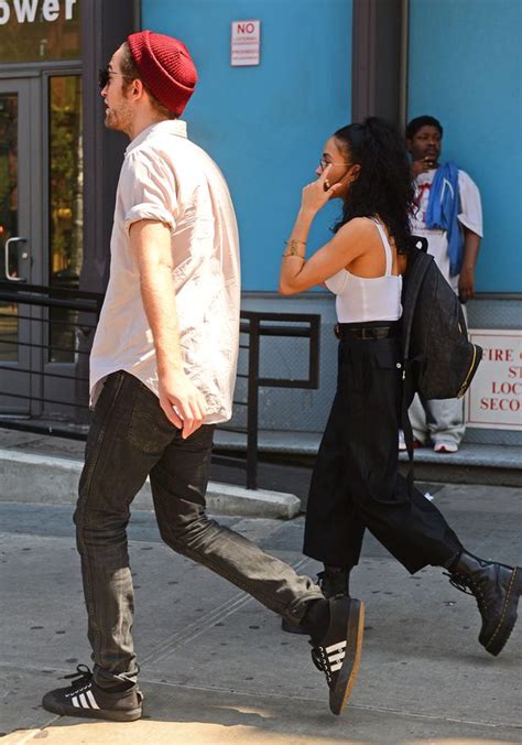Robert Pattinson Steps Out With New Girlfriend Brit Singer Fka Twigs