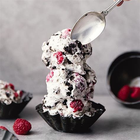 No Churn Raspberry And Cookies And Cream Ice Cream By Driscollsberry Quick And Easy Recipe The