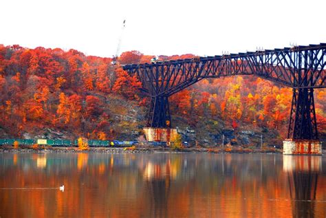 Poughkeepsie Rail Road Bridge Walkway Over The Hudson Hudson River Valley Fall Travel